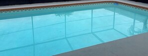 室外泳池、暖水池