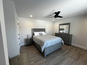 3 dormitorios, cuna de viaje, wifi gratis y ropa de cama