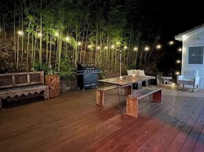 تناول الطعام بالخارج