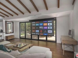 Smart TV