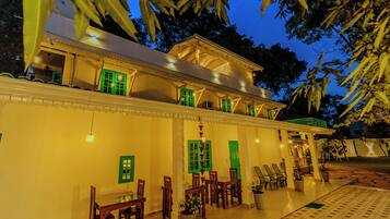 Façade de lâhĂ©bergement