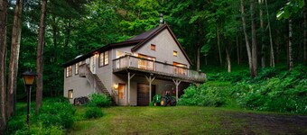 Cozy, quiet Cabin near Kickapoo River & Wildcat Mountain. Perfect for fisherman.