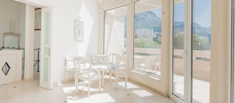 Villa Atrium w/private pool and unique architecture, 150ft from the sea.