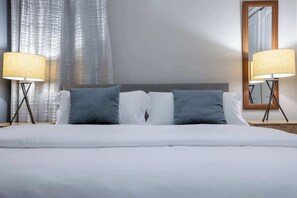 5 bedrooms, iron/ironing board, travel crib, WiFi