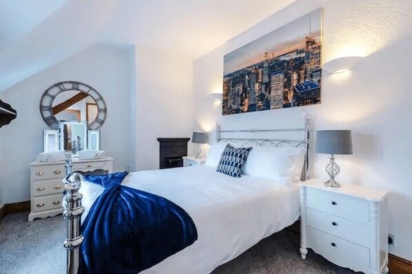 3 bedrooms, Internet