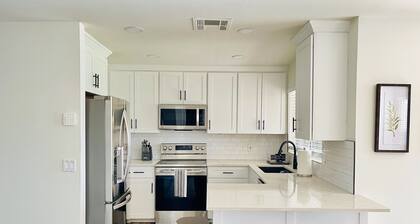 Family Home Near State Farm Stadium · Spring Training · Pet-Friendly · Sleeps 6