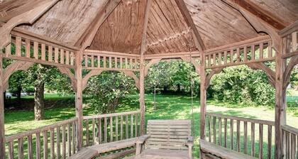 Charming 4-bedroom house with AC and WiFi in delightful Troutman