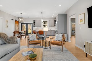 TV, fireplace, offices