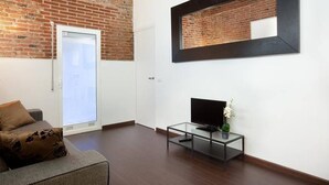 Unclassified image, 5 of 17, button - Cozy Home Near Sagrada Familia, Eixample, B-1 (Barcelona)