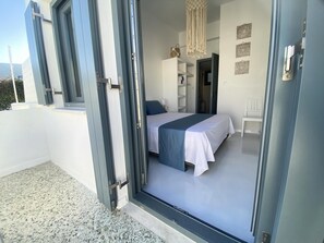 3 bedrooms, iron/ironing board, travel crib, WiFi