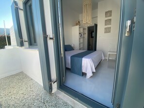 3 bedrooms, iron/ironing board, travel cot, WiFi