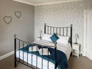 2 chambres, Wi-Fi gratuit, draps fournis