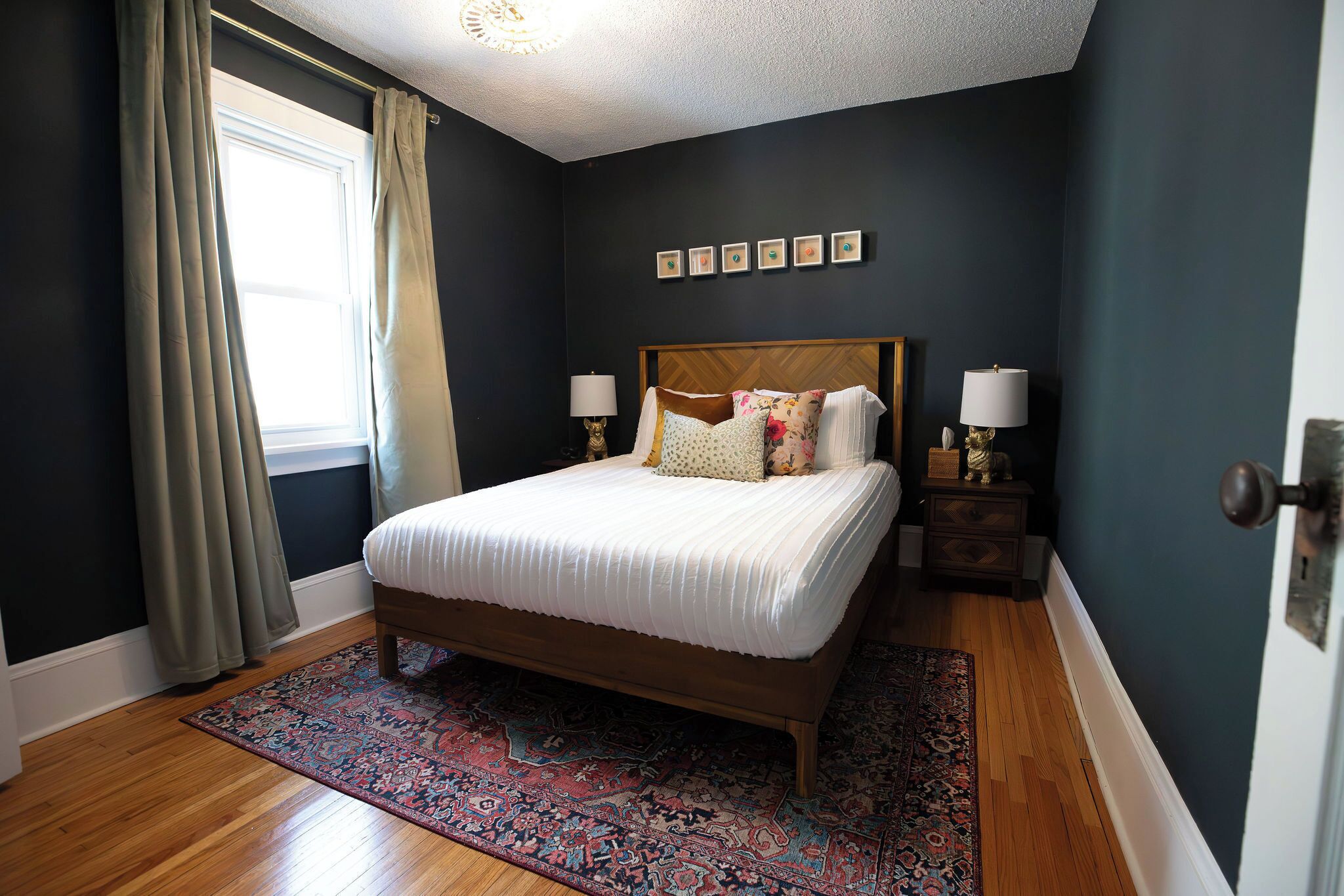 2 habitaciones, cuna de viaje, wifi y ropa de cama 