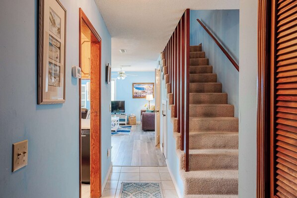 Maison mitoyenne, plusieurs lits, patio (Horizon Breeze) | Intérieur