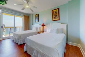 Appart'hÎtel, plusieurs lits, balcon, vue océan (Sunrise Serenity) | 2 chambres, décoration personnalisée, ameublement personnalisé
