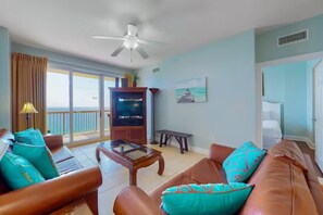 Living area - Sunrise Serenity Resort Condo! (Panama City Beach)