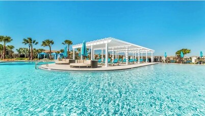 5b4b Disney Themed Vacation Home w/Pool & BBQ ~12 min from Disney~