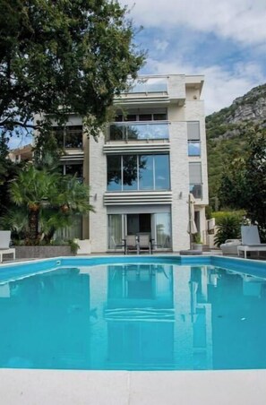 Pool - Lux Villa Ivan Budva (Budva)