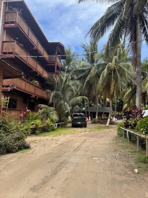 Front of property - Oasis Paradise Hotel (Tela)