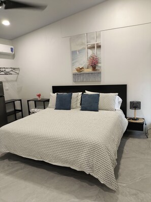 1 bedroom, free WiFi, bed sheets