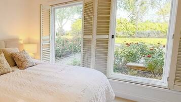 3 chambres, fer et planche à repasser, Wi-Fi gratuit, draps fournis