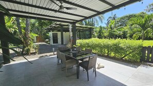 Unclassified image, 4 of 9, button - Luxury Villa with AC & pool, minutes from National Park entrance & beach (Cahuita)