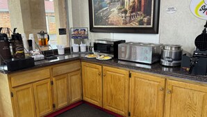 Free daily continental breakfast