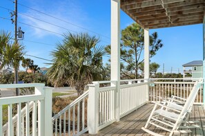 House, Multiple Beds (Salty Owl) | Property grounds