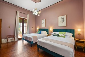 2 bedrooms, iron/ironing board, travel cot, free WiFi