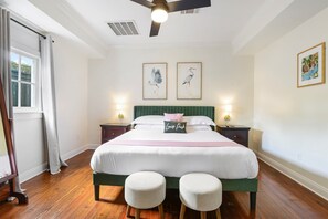 1 bedroom, iron/ironing board, travel cot, free WiFi - The Shorty Guest House (New Orleans)