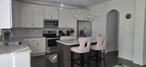 Mikroaaltouuni, uuni, astianpesukone