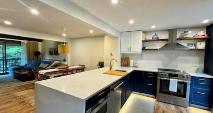 Charming 2-bedroom townhome in popular Pittsburgh suburb, 20 minutes to downtown