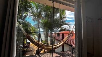 Comfort Double Room Single Use, Lagoon View (102) | Free WiFi, bed sheets