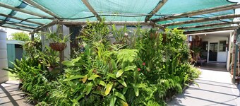 Charming 2-bedroom house in Buxton with WiFi and AC