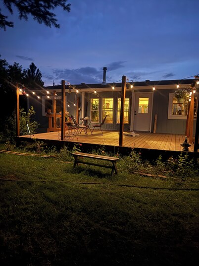 Cozy, quiet  3bdrms ,2bath, 2acres. Dog frndly with fee