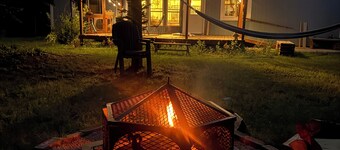 Cozy, quiet, 3brm2bath2acres. Dog frndly with fee