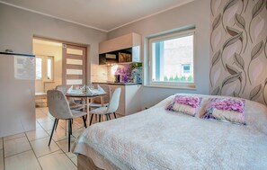 1 soverom, strykejern/-brett, wi-fi (inkludert) og sengetøy