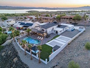 Exterior - Iconic Views w/Pickleball & Gameroom | Pool & Spa (Lake Havasu City)