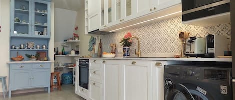 Microwave, oven, stovetop, dishwasher