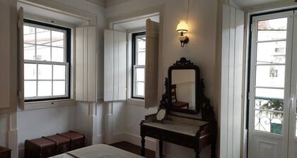 Casa Avelar modernized historic house near the beach