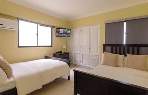Classic Penthouse, 4 Bedrooms, City View, Tower | 4 bedrooms, premium bedding, memory foam beds, in-room safe