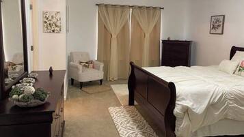 3 chambres, bureau, fer et planche à repasser, Wi-Fi gratuit