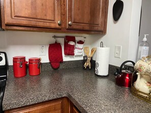 Interior - Charming 3-bedroom townhome in Morrow with AC, WiFi. (Morrow)