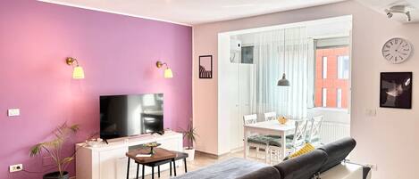 Smart TV, books
