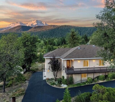 Mount Shasta is calling - The House of Light - Pet Friendly