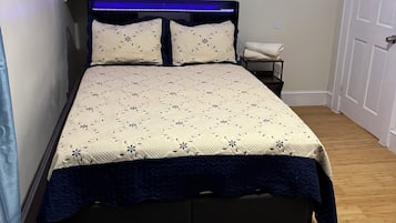 4 Schlafzimmer, Schreibtisch, kostenloses WLAN, Bettwäsche