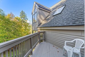 Property grounds - The Blizzard of Oz: 3BR Condo with Gas Fireplace & Community Pool (Killington)