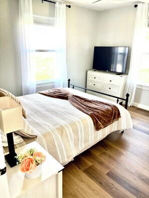 3 habitaciones, tabla de planchar con plancha y wifi gratis 