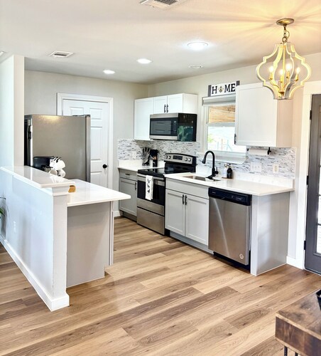 Cielo’s Retreat, A Charming 3-bedroom farmhouse in McKinneyprincenton