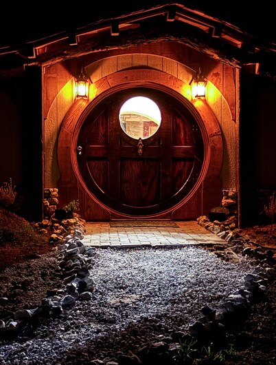 A four bedroom hobbit hole style home five minutes from historic Nauvoo Illinois